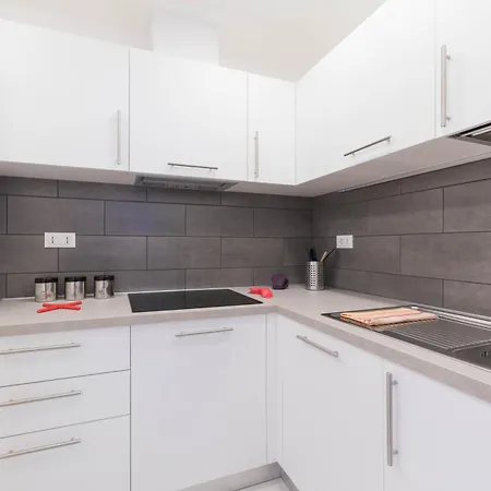 Casa Esedra B - Parcheggio Privato